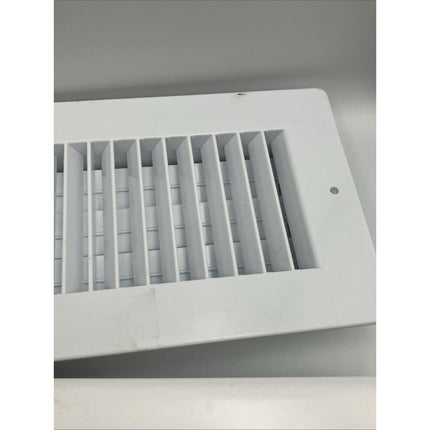 10 In. X 4 In. 1 - Way Steel Wall/Ceiling Register White lot of 3/1 plastic - Long Island Liquidation
