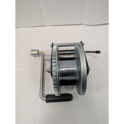 Curt 29427 Hand Winch with 8" Handle 1,700 Capacity - Long Island Liquidation