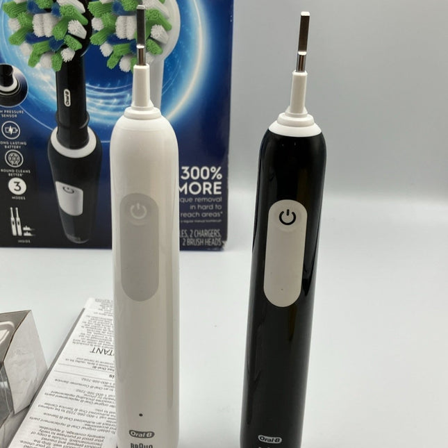Oral B Pro 1000 Twin Pack Rechargeable Toothbrush Black & White NEW in OPEN BOX - Long Island Liquidation