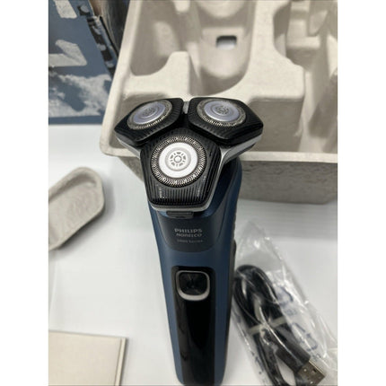 Philips Norelco Shaver 5400/Rechargeable Wet&Dry Shaver w Pop - Up Trimmer - Long Island Liquidation