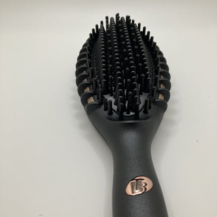 T3 Edge Heated Smoothing & Styling Brush - Long Island Liquidation