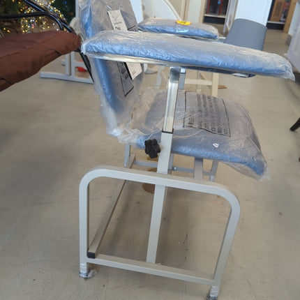 Viva Comfort Adjustable Bariatric Phlebotomy Blood Drawing Chair - Long Island Liquidation